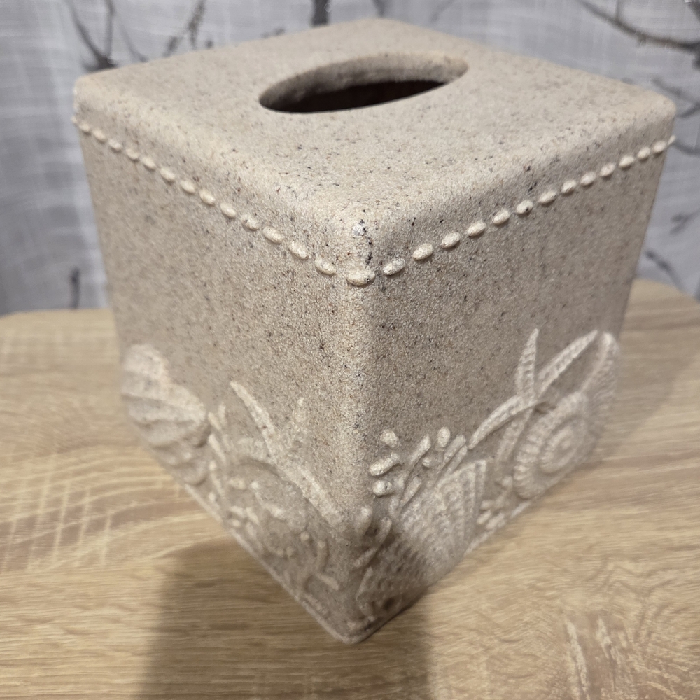 Beachy Seashell Tissue Box Cover - Picture 6 of 7